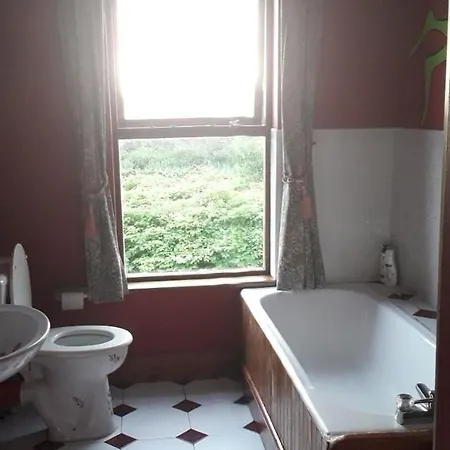 Casa de Férias Spacious Private 6 Bedroom 1 Km To Dogs Welcome
