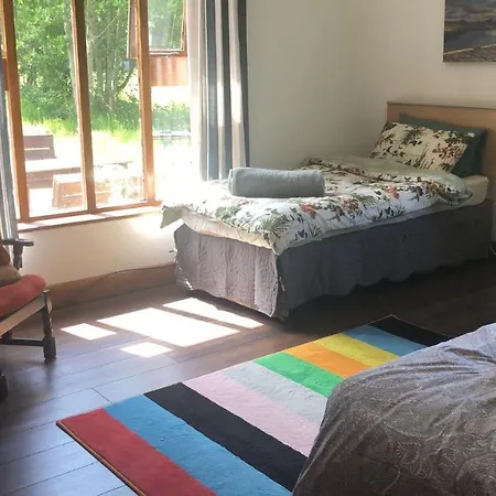 Spacious Private 6 Bedroom 1 Km To Dogs Welcome * Falcarragh