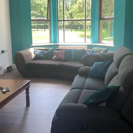 Spacious Private 6 Bedroom 1 Km To Dogs Welcome Casa de Férias *