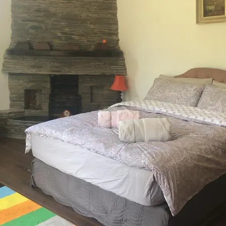 Dom wakacyjny Spacious Private 6 Bedroom 1 Km To Dogs Welcome *